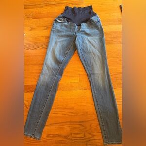 Old Navy maternity full panel skinny jeans